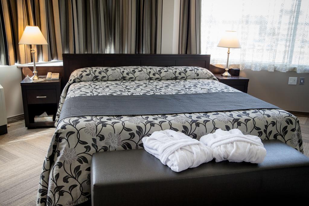 Hotel Charlemagne Room photo